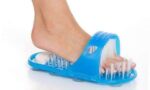 TeleBrand Easy Feet Shower Foot Wash Scrubber Brush Exfoliates Massages 1 grande 0e3ef7fc 20ee 4b40 b91d cffa9481433b 1